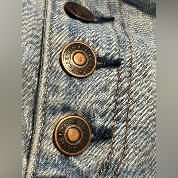 Free People We The Free Denim Skirt Breezy Button Fly, size 27 light wash blue - Picture 8 of 16